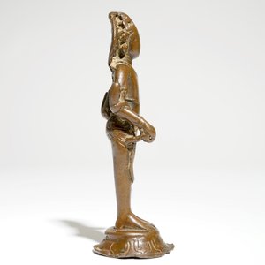 Une statuette de pèlerinage en bronze, Inde du Nord, 10-12ème — photo 3