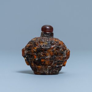 Une tabatière en ambre, Chine, 19ème — photo 1
