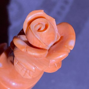 Une tabatière en corail rouge à décor de roses, Chine, 19/20ème — photo 7