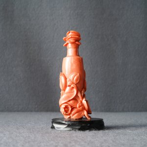 Une tabatière en corail rouge à décor de roses, Chine, 19/20ème — photo 9