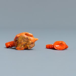 Une tabatière en corail rouge figurant un vase reposant sur une tortue, Chine, République — photo 7
