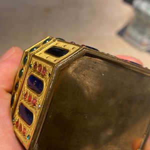 Une tabatière en cuivre doré incrusté et émaux, Canton, Chine, Qianlong — photo 19