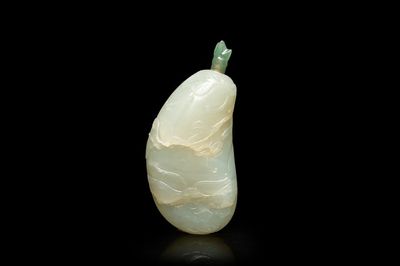 Une tabatière en jade céladon pale, Chine, 18/19ème