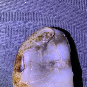 Une tabatière en jade gris-blanc et rouille, Chine, 19/20ème — photo 11