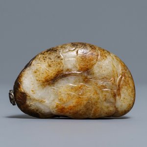 Une tabatière en jade gris-blanc et rouille, Chine, 19/20ème — photo 3