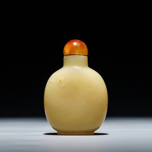 Une tabatière en jade jaune, Chine, 19/20ème — photo 3