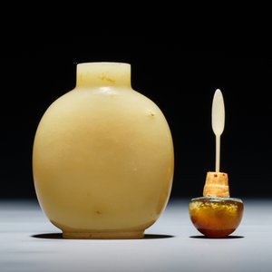 Une tabatière en jade jaune, Chine, 19/20ème — photo 5