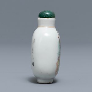 Une tabatière en porcelaine de Chine qianjiang cai, 19/20ème — photo 2