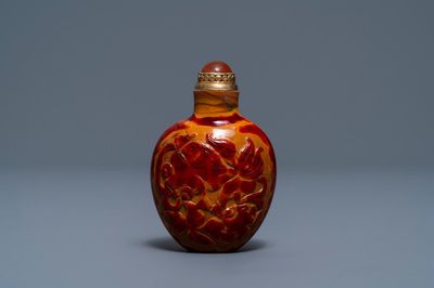 Une tabatière en verre réalgar, Verrerie Impériale, Pékin, Chine, 1730-1840