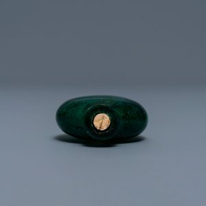Une tabatière en verre sandwich biotite, Verrerie Impériale, Pékin, Chine, 1720-1840 — photo 3
