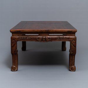Une table basse de forme rectangulaire en bois, kangzhuo, Ming ou après — photo 5