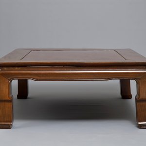 Une table rectangulaire en bois de type Kang, Chine, 20ème — photo 5
