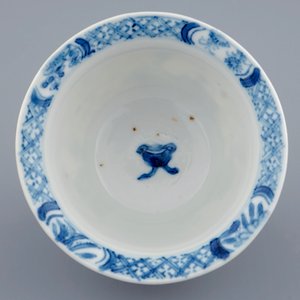 Une tasse à vin à double parois en porcelaine de Chine bleu et blanc, Kangxi — photo 5