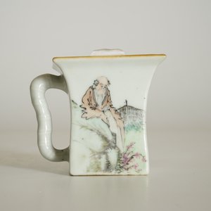 Une tasse à vin en porcelaine de Chine qianjiang cai et deux coupes ovales, 19/20ème — photo 15