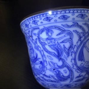 Une tasse Bencharong et son couvercle en porcelaine de Chine pour le marché thai, 18/19ème — photo 10