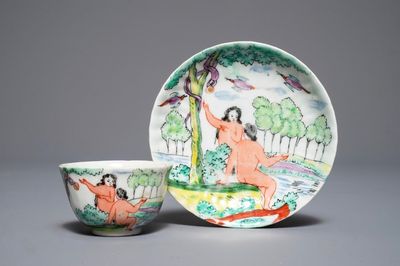 Une tasse et soucoupe à décor d'Adam et Eve en porcelaine de Chine surdécorée aux Pays-Bas, Yongzheng