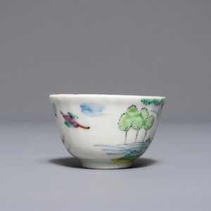 Une tasse et soucoupe à décor d'Adam et Eve en porcelaine de Chine surdécorée aux Pays-Bas, Yongzheng — photo 6