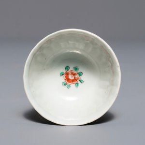 Une tasse et soucoupe à décor d'Adam et Eve en porcelaine de Chine surdécorée aux Pays-Bas, Yongzheng — photo 8