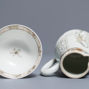 Une tasse et soucoupe avec crémier en porcelaine de Chine grisaille et doré, Yongzheng — photo 8