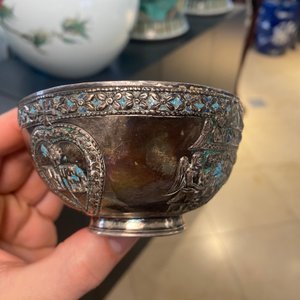 Une tasse et soucoupe en argent partiellement émaillé, Arménie, 18ème — photo 15