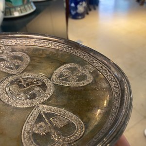 Une tasse et soucoupe en argent partiellement émaillé, Arménie, 18ème — photo 32