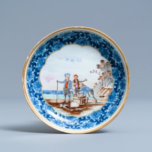 Une tasse et soucoupe en porcelaine de Chine d'exportation à décor d'un marchand de harengs, Qianlong — photo 2