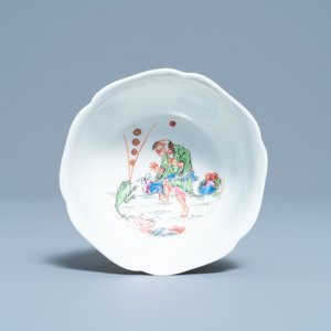 Une tasse et soucoupe en porcelaine de Chine famille rose à décor de Liu Hai, Yongzheng — photo 8