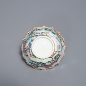 Une tasse et soucoupe en porcelaine de Chine famille rose à décor de pêcheurs, Yongzheng — photo 9