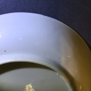 Une tasse et soucoupe en porcelaine de Chine famille rose à décor en relief d'écureuils, Yongzheng, 1723-1735 — photo 16