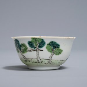 Une tasse et soucoupe en porcelaine de Chine famille rose à décor érotique, Yongzheng — photo 5