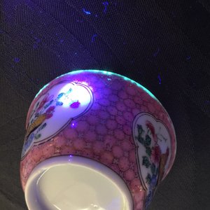 Une tasse et soucoupe en porcelaine de Chine famille rose coquille d'oeuf au coq, Yongzheng, 1723-1735 — photo 14