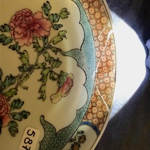Une tasse et soucoupe en porcelaine de Chine famille rose coquille d'oeuf, Yongzheng — photo 19