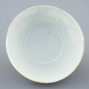 Une tasse et soucoupe en porcelaine de Chine famille rose "Romance De La Chambre Occidentale", Yongzheng, 1723-1735 — photo 4