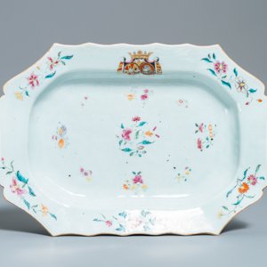 Une terrine couverte armoriée 'De Calenberg - De Pascale' en porcelaine de Chine famille rose pour le marché belge, Qianlong, ca. 1755 — photo 8