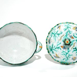 Une terrine couverte en faïence polychrome de Bruxelles, 18/19ème — photo 5