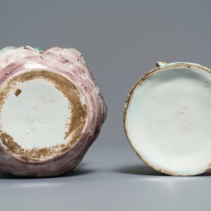Une terrine en forme de brochet sur son support en faïence de Bruxelles, fin du 18ème — photo 8