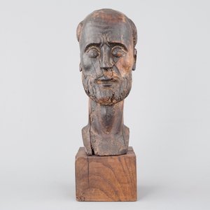 Une tête de saint en bois sculpté Hispano-Philippine, 18ème siècle — photo 2