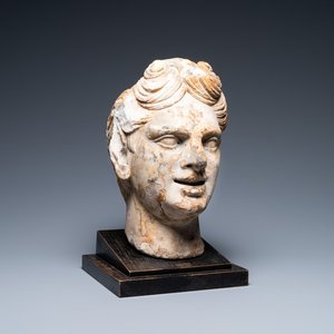 Une tête de satyre en marbre, époque romaine, 2/3ème — photo 1
