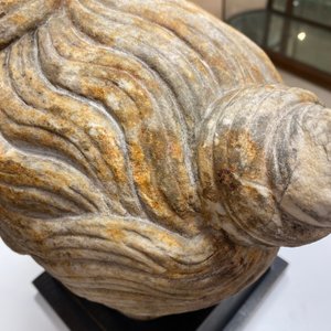 Une tête de satyre en marbre, époque romaine, 2/3ème — photo 10