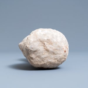 Une tête masculine en pierre sculptée, probablement France, 15ème — photo 6