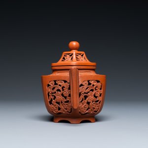Une théière couverte ajourée à double parois en grès de Yixing, Chine, Kangxi — photo 5