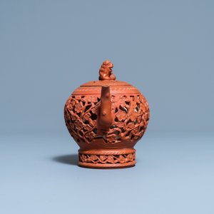 Une théière couverte ajourée en grès de Yixing, Chine, Kangxi — photo 5