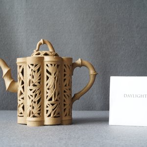 Une théière couverte ajourée en grès de Yixing, Chine, Kangxi — photo 8