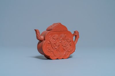 Une théière couverte de forme exceptionelle en grès de Yixing, Chine, Kangxi