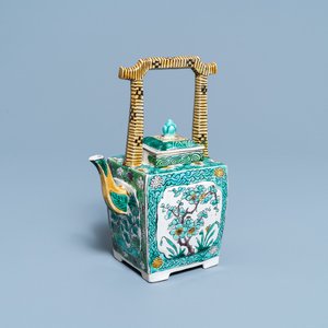 Une théière couverte en biscuit émaillé vert, Kangxi — photo 1