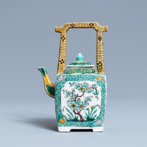 Une théière couverte en biscuit émaillé vert, Kangxi — photo 2