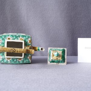 Une théière couverte en biscuit émaillé vert, Kangxi — photo 10