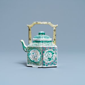 Une théière couverte en biscuit émaillé vert, Kangxi — photo 2