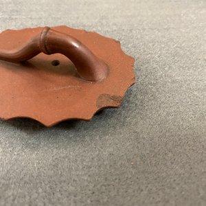 Une théière couverte en forme de bambou en grès de Yixing, Chine, Kangxi — photo 8