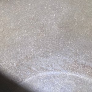 Une théière couverte en grès de Yixing bichrome à décor appliqué, Chine, Kangxi — photo 24